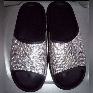 Women's Size 9 Slide-On Blingy Black Summer Sandals